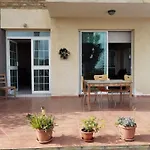 Lovely House 2 Bedrooms Wiht View Вороклини