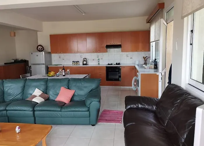 Lovely House 2 Bedrooms Wiht View Apartmán Voroklini